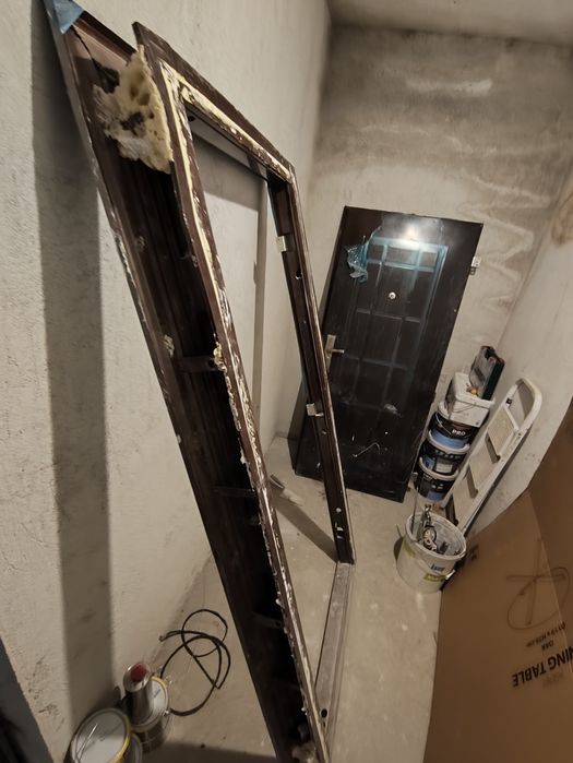 Входна врата много точково заключване