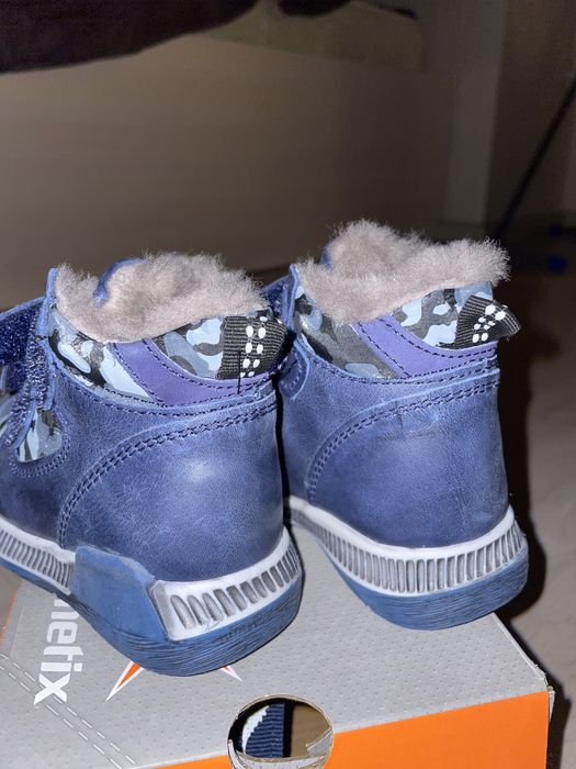 Детский обувь новый