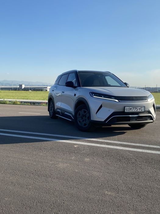 BYD Yuan up Smart