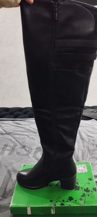 Срочно сотилади янги этикла