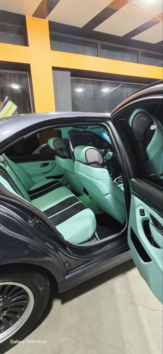 BMW e39 в отличном состоянии.