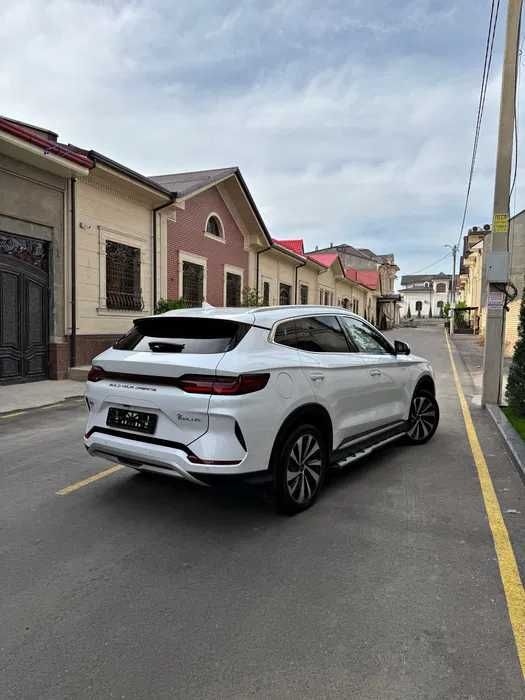 BYD Song plus Champion 605 km oylik ish xaqqi talab qilinmaydi