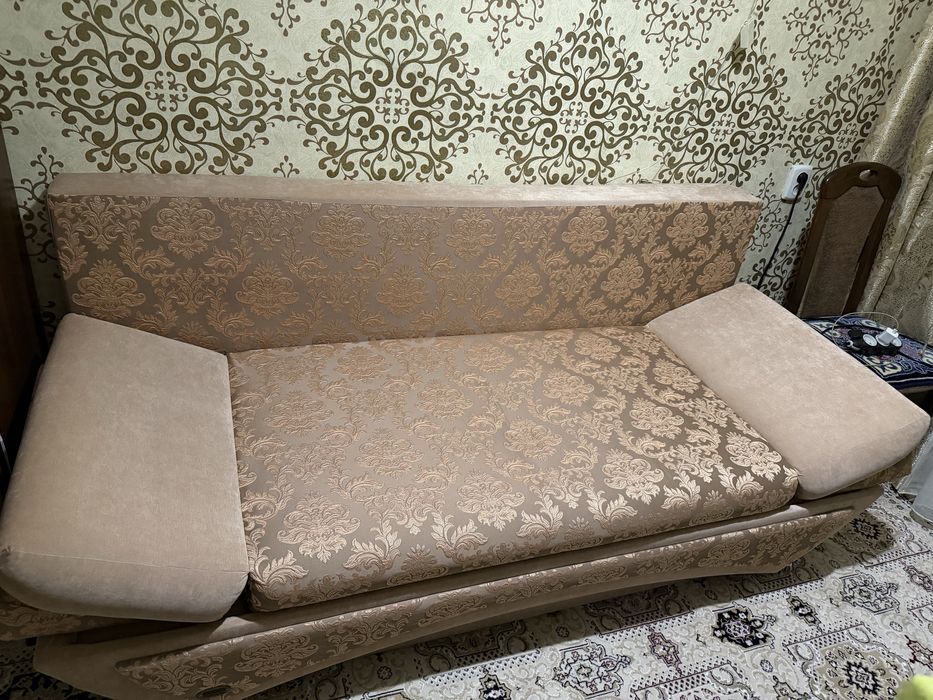 Продаётся диван!!