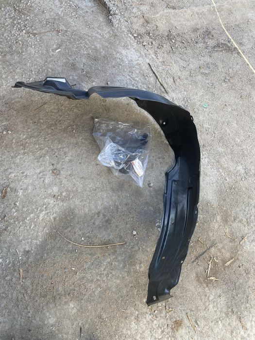 Продаю подкрылник Toyota Corolla левый