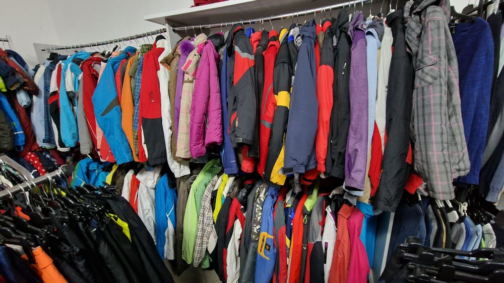 Pantaloni ski mai multe modele