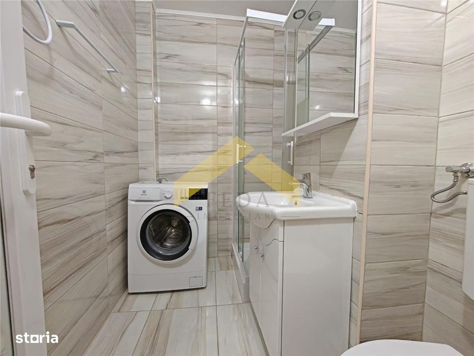 Garsoniera confort 1 de vanzare Micalaca, zona 500