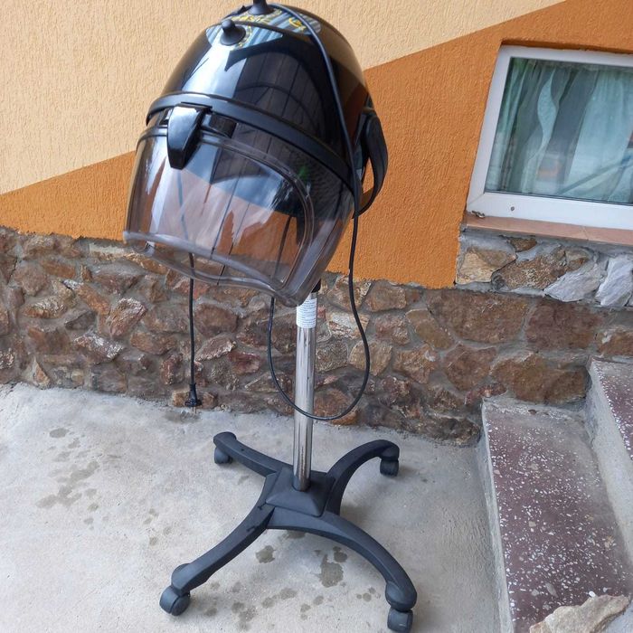 Uscătorul de păr Basic Bura