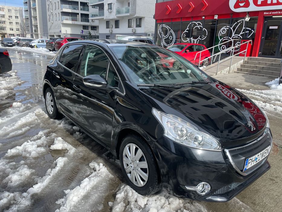 Peugeot 208 2016