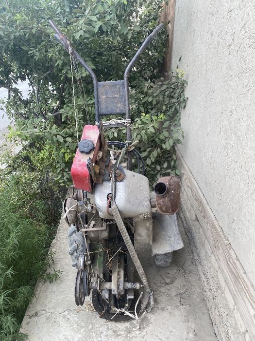 Elektro velosiped va yer og'daradigon traktor sotiladi