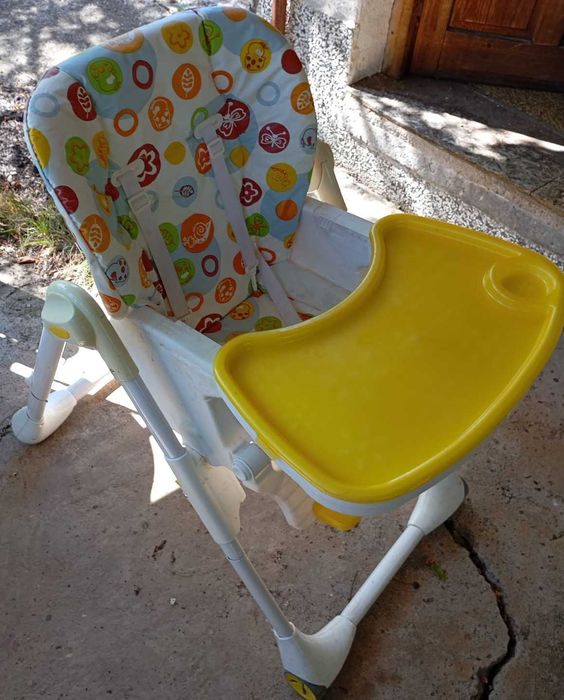 Детско столче за хранене с регулиране на височината