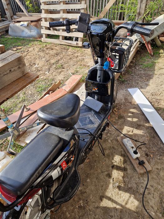 Продам электро скутер 2 штуки