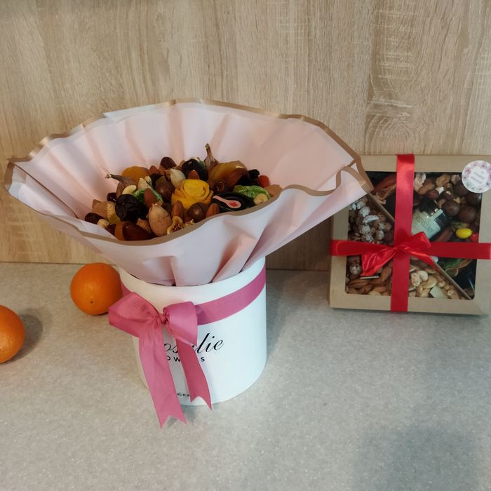 Букет из сухофруктов