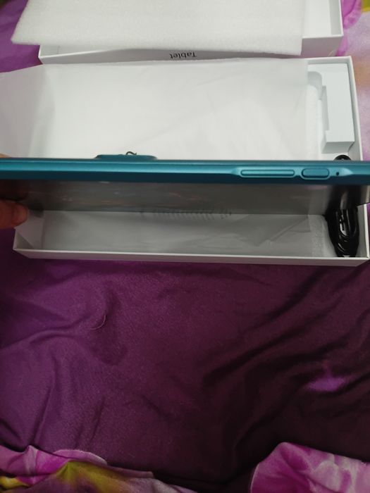 Продам новый планшет