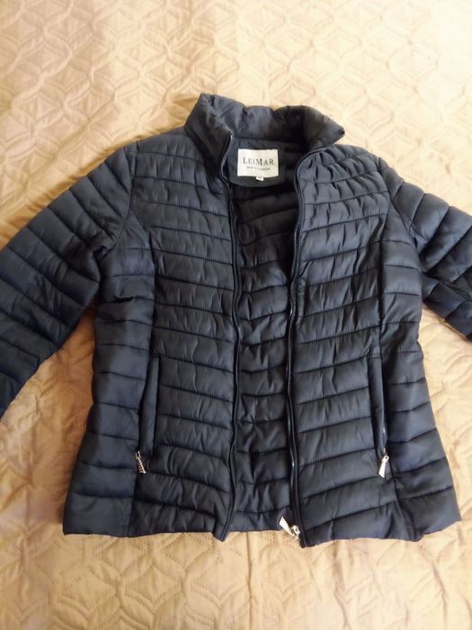 Черно пролетно яке