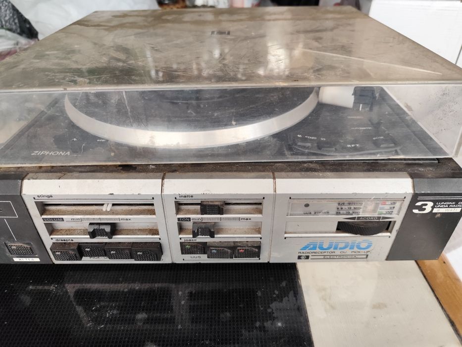 Combina  cu pikup Electronica