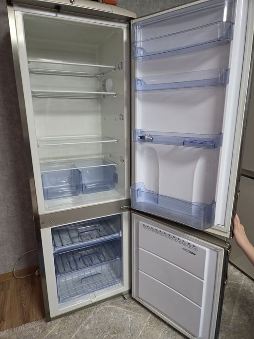 Холодильник рабочий