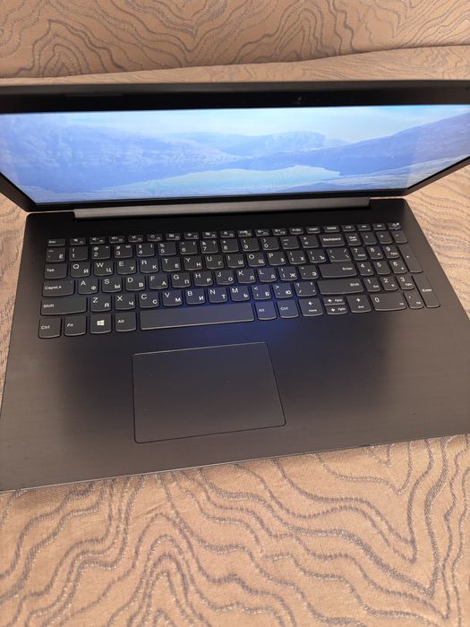 Lenovo ideaPad 330-15IKB