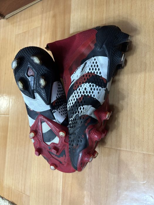 Бутсы adidas predator