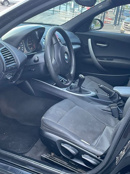 Vând sau schimb BMW e87