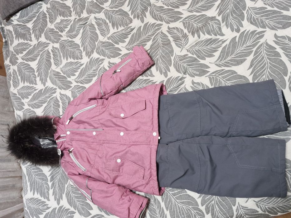 Зимний костюм для девочки