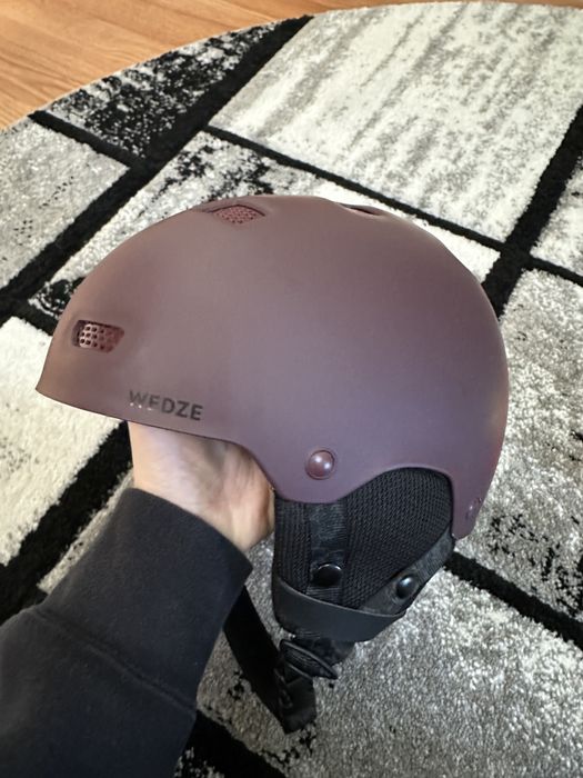 Haine ski snowboard femei (geaca/pantaloni/casca/ochelari)