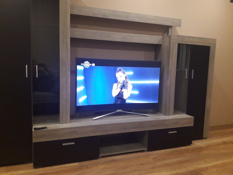 Телевизор Samsung 49 inch