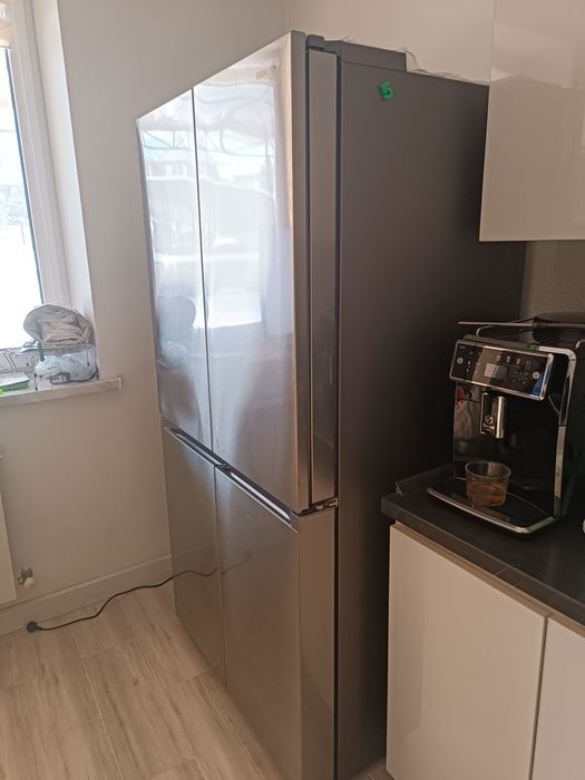 Холодильник Samsung Side by Side