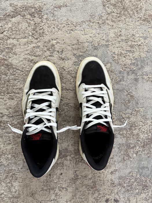 Travis Scott Low Olive Jordan 1