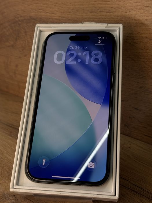 Телефон iphone 15