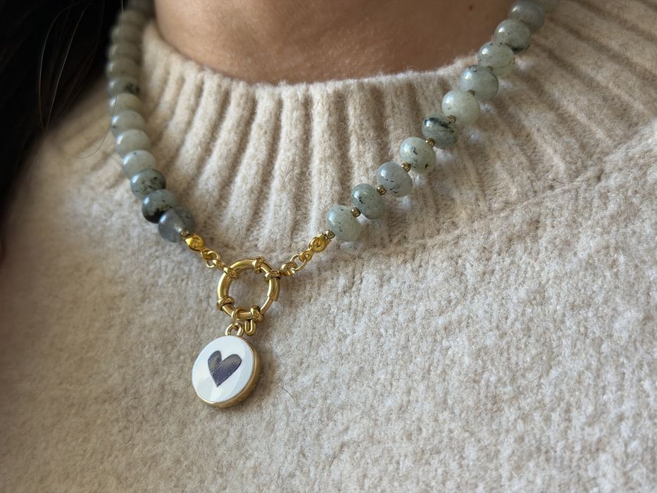 Колие ръчна изработка