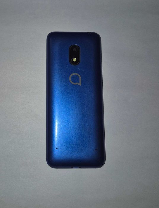 Мобилен телефон Alcatel 2003G