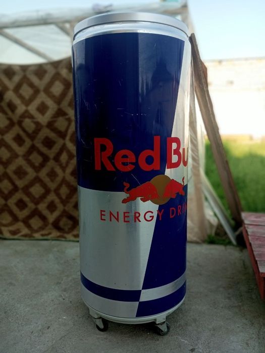 RedBull xaladelnik sotiladi