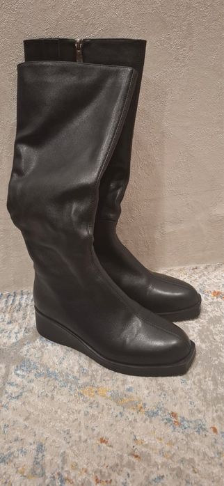 Продам зимние кожанные сапоги