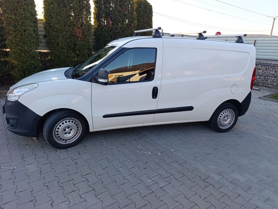 De vânzare Opel Combo MAXI full dotări,stare bună,km reali