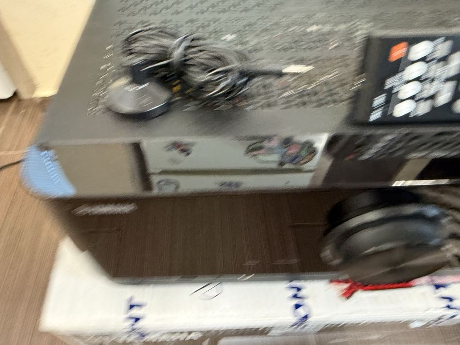 Yamaha RX-V4a Bluetooth Wi Fi