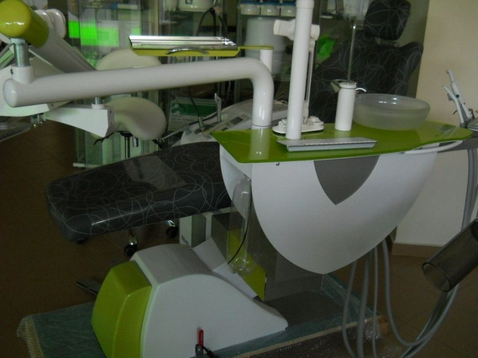 Стоматологичен юнит ARIA+Компресор(италиански)+Автоклав(италиански)