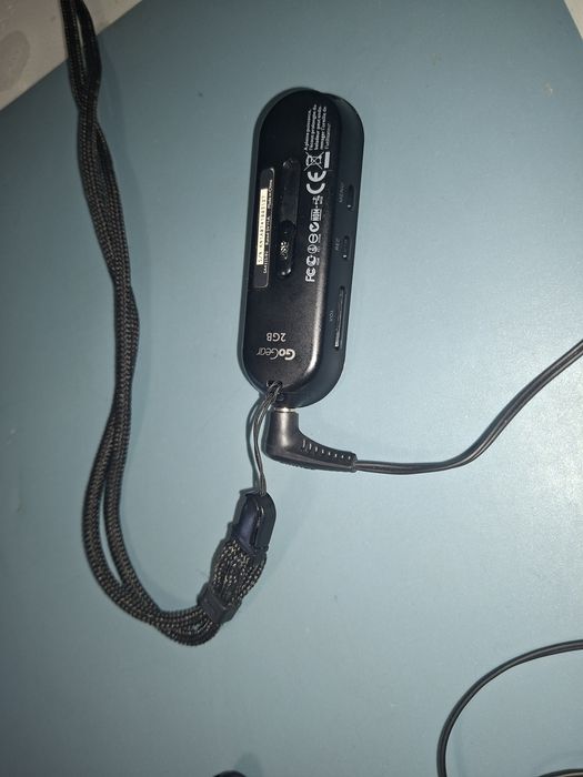 Philips GoGear, 2 GB, MP3 Player, FM radio, Plug & Play  USB Direct