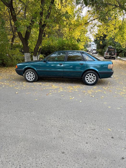 Продам Audi 80 b4