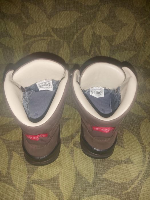 Дамски туристически обувки  LOWA GTX