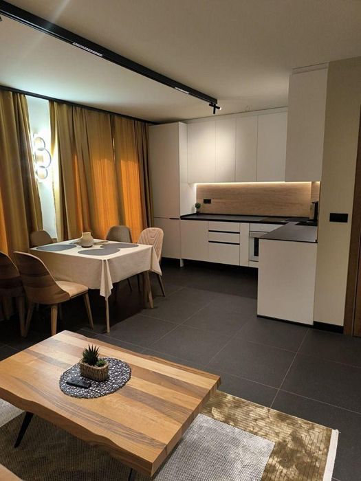 Дава се под наем Двустаен апартамент в София, Лозенец - 62 кв.м за 846.6 € - Снимка #2