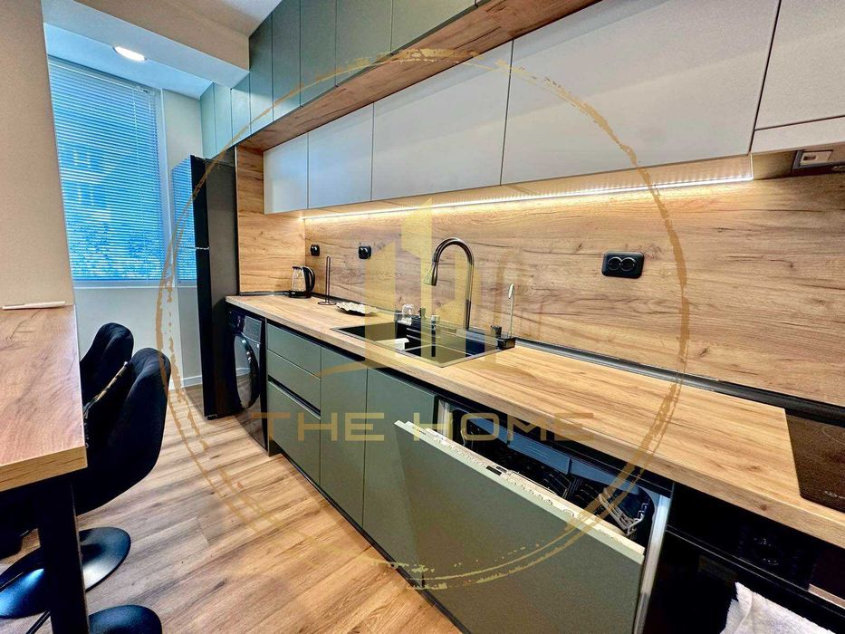 Дава се под наем Четиристаен апартамент в Варна, Лятно кино Тракия - 101 кв.м за 1350 € - Снимка #4