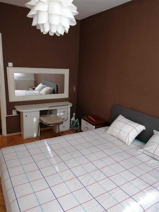 Дава се под наем Тристаен апартамент в Пловдив, Кючук Париж - 71 кв.м за 341.7 € - Снимка #3