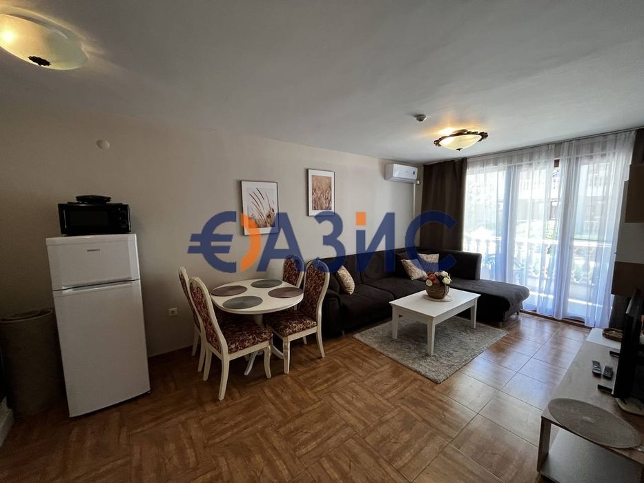 Продава се Двустаен апартамент в Свети Влас - 70 кв.м за 1928 €/кв.м - Снимка #6
