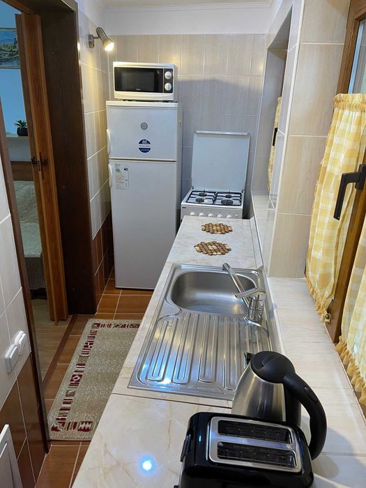 Inchiriez casuță, Busteni centru pentru maxim 4 persoane 350 lei pe zi