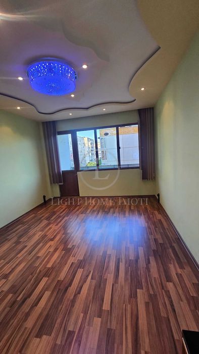 Продава се Двустаен апартамент в Пловдив, Център - 75 кв.м за 1047 €/кв.м - Снимка #1