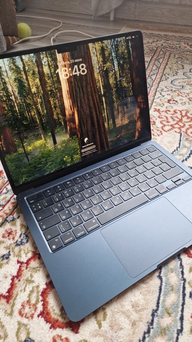 Macbook Air m2 2025
