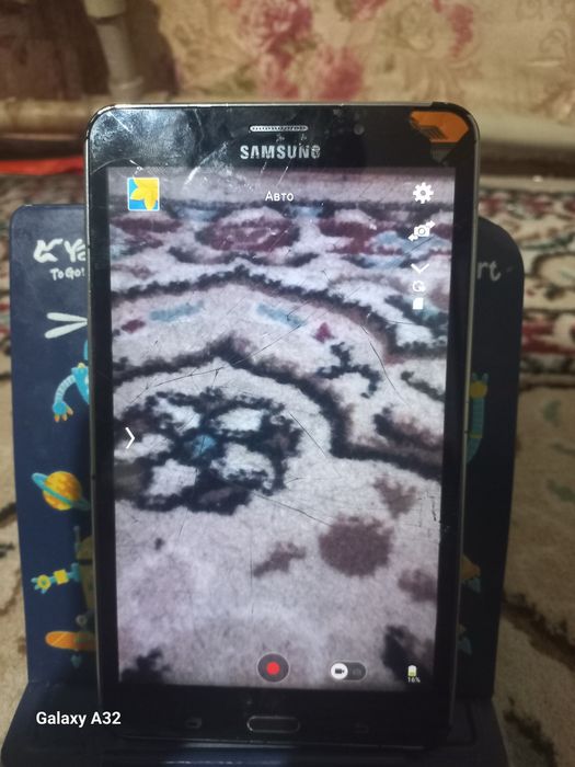 Планшет  SAMSUNG