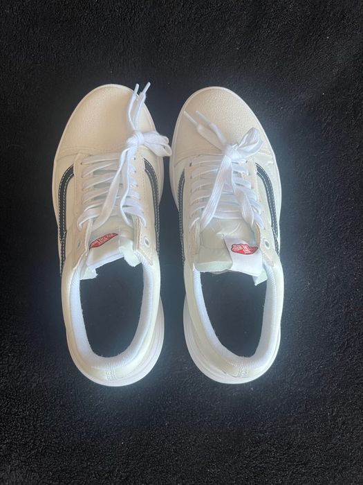 Маратонки Vans,нови 41 номер