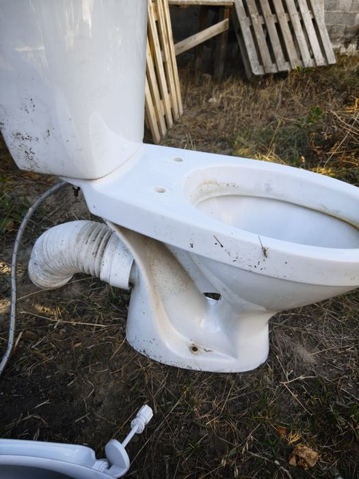 Унитаз б/у продам
