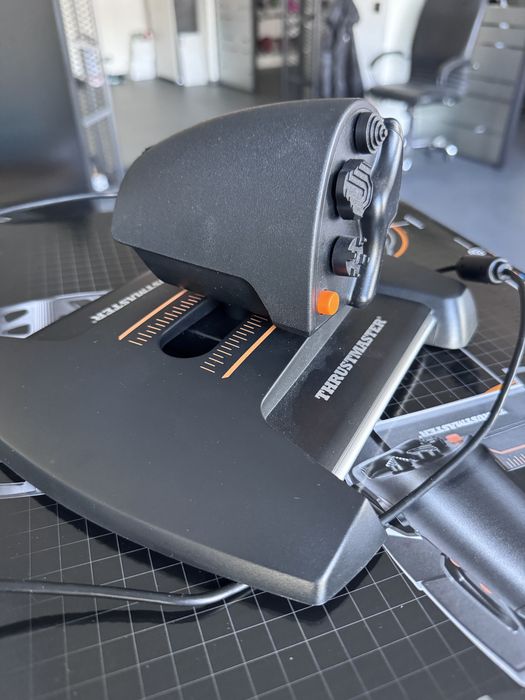Thrustmaster T.16000